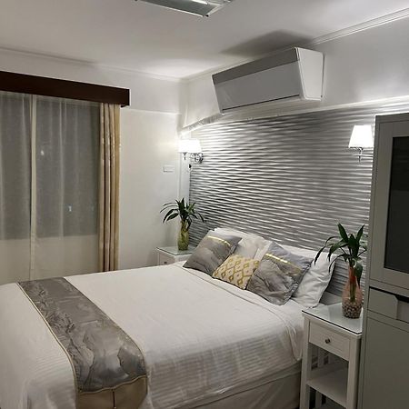 Stunning 2Br Apt, 65 Sq M Netflix At Rosewood Pointe Residences Near Bgc Manila Exterior foto