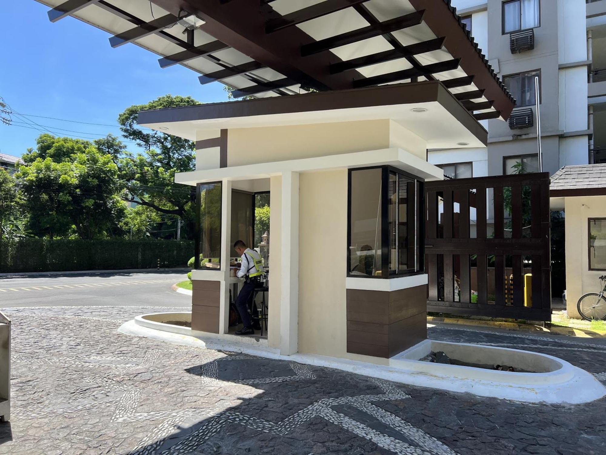 Stunning 2Br Apt, 65 Sq M Netflix At Rosewood Pointe Residences Near Bgc Manila Exterior foto