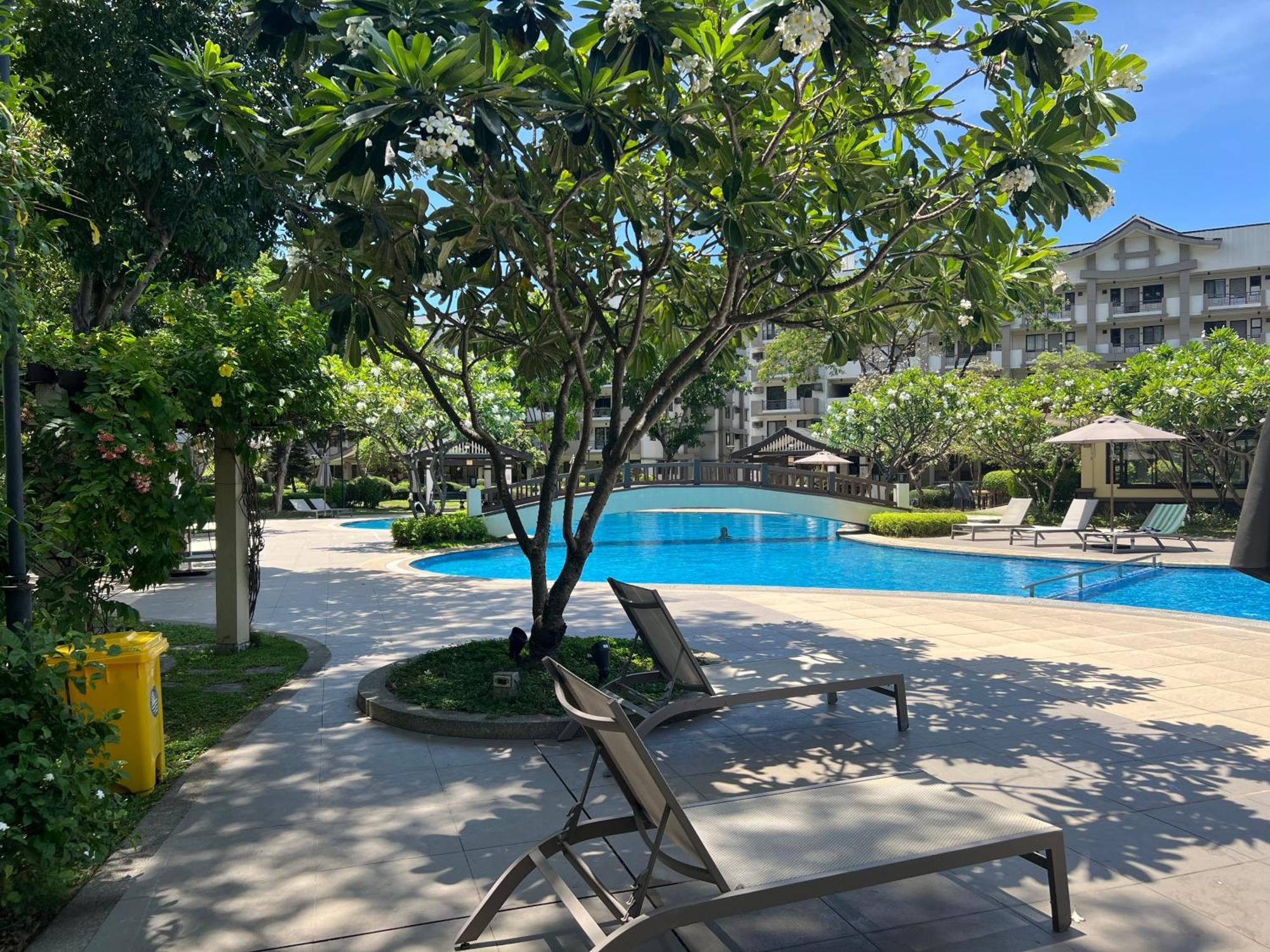 Stunning 2Br Apt, 65 Sq M Netflix At Rosewood Pointe Residences Near Bgc Manila Exterior foto