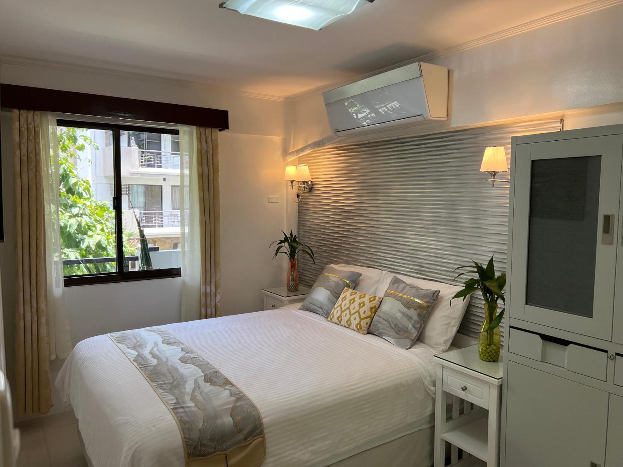 Stunning 2Br Apt, 65 Sq M Netflix At Rosewood Pointe Residences Near Bgc Manila Exterior foto