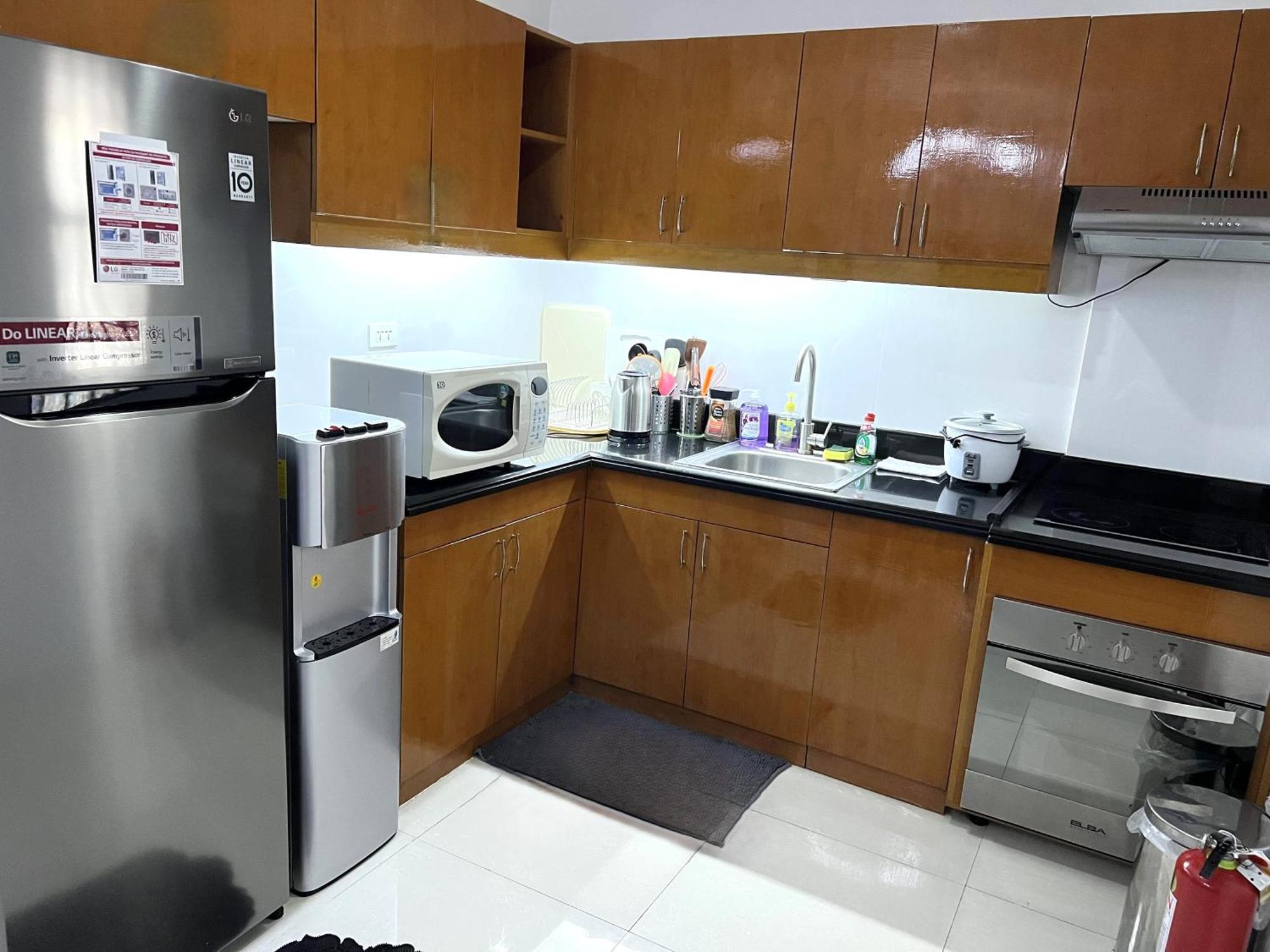 Stunning 2Br Apt, 65 Sq M Netflix At Rosewood Pointe Residences Near Bgc Manila Exterior foto