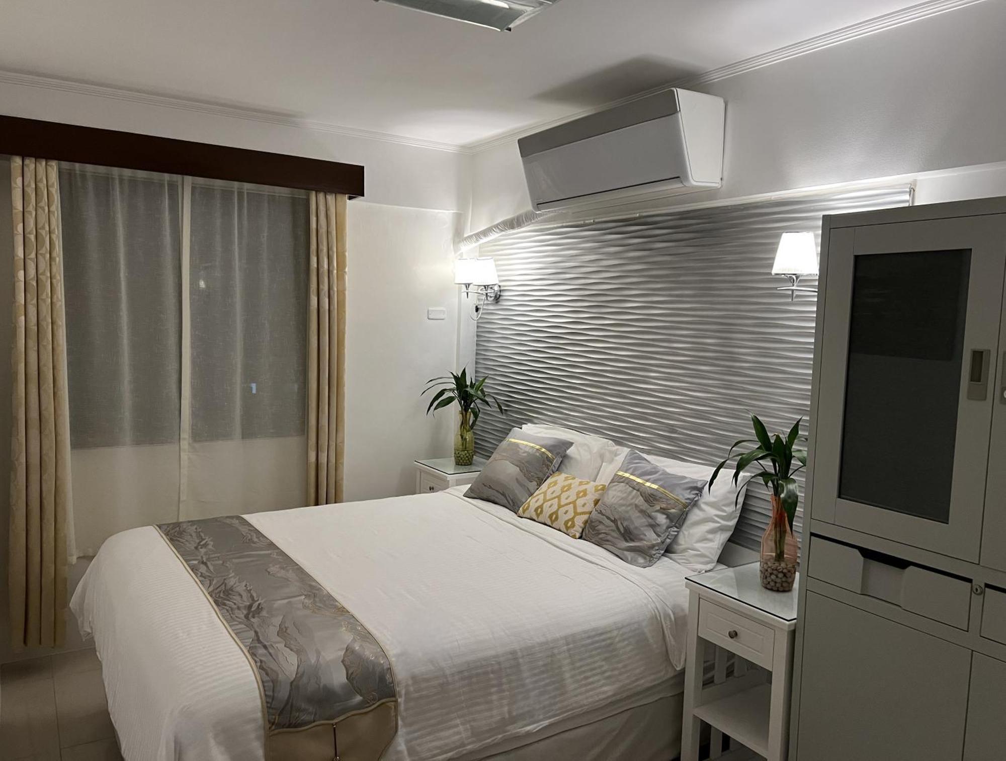 Stunning 2Br Apt, 65 Sq M Netflix At Rosewood Pointe Residences Near Bgc Manila Exterior foto